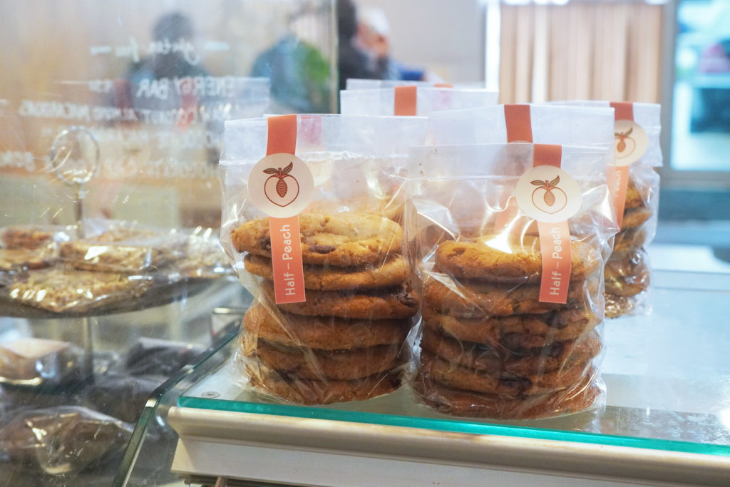 Half-peach bakery vegan cookies for sale
